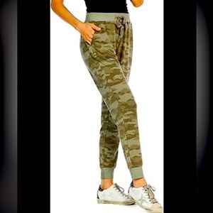 Danskin Joggers L